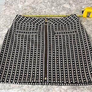 Black and White Patterned Zip-Front Mini Skirt